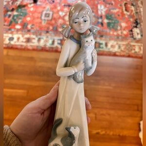 Vintage cascades figurine of girl with kitten